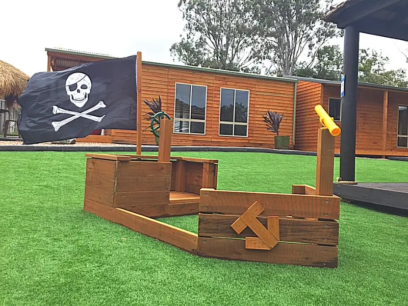 Playground Pirate ship - 1